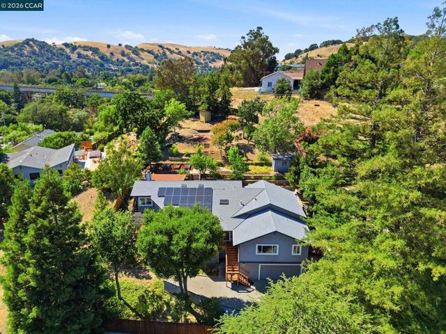 141 Donaleen Ct, Martinez, CA 94553