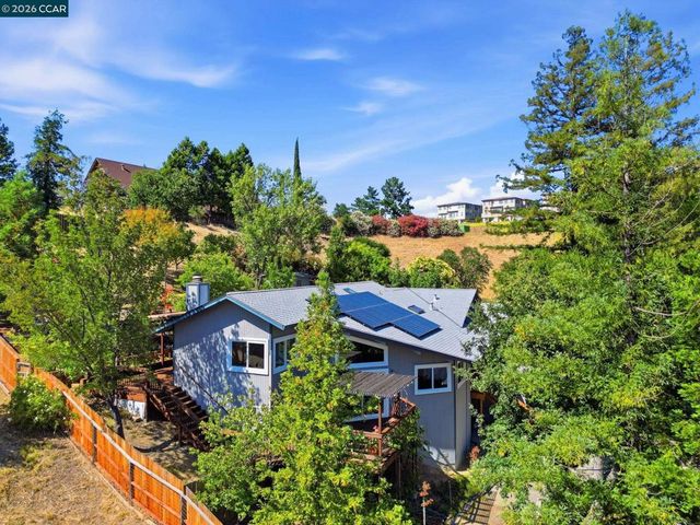 141 Donaleen Ct, Martinez, CA 94553