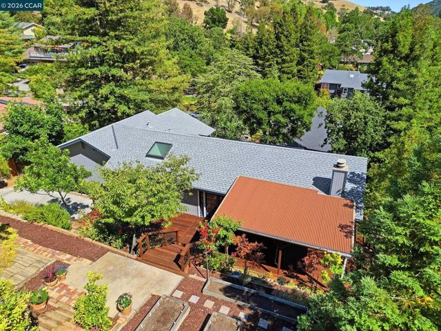 141 Donaleen Ct, Martinez, CA 94553