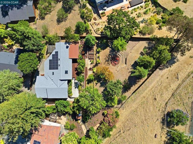 141 Donaleen Ct, Martinez, CA 94553