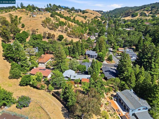 141 Donaleen Ct, Martinez, CA 94553
