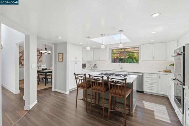 141 Donaleen Ct, Martinez, CA 94553