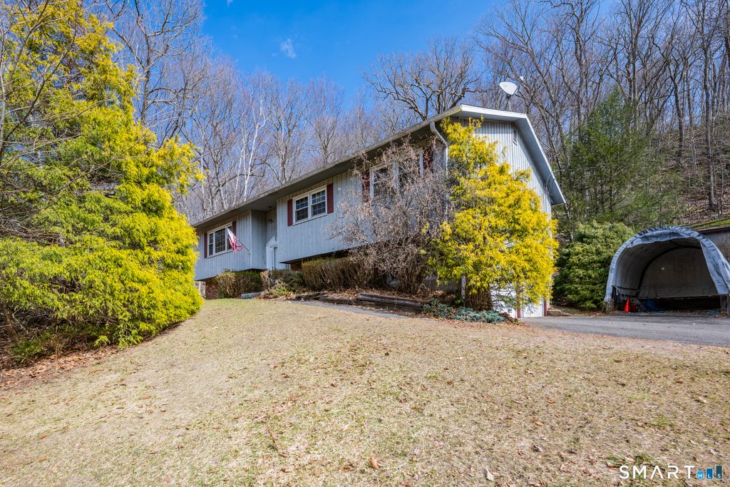 40 Little Bear Hill Road, New Milford, CT 06776