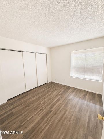 1818 W PORTOBELLO Avenue, Mesa, AZ 85202