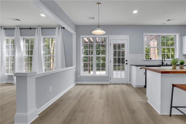 552 Glen Level Circle, Sugar Hill, GA 30518