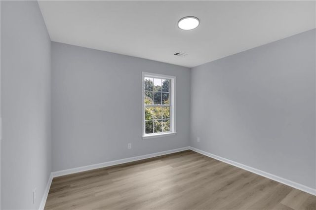 552 Glen Level Circle, Sugar Hill, GA 30518