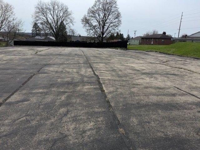 1206 BUTLER AVE - RT 422, New Castle, PA 16101