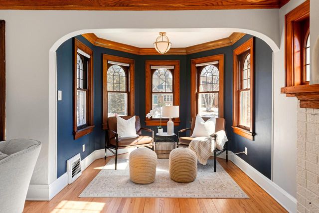 4639 N Larkin STREET, Whitefish Bay, WI 53211