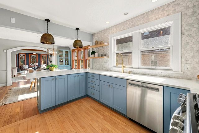 4639 N Larkin STREET, Whitefish Bay, WI 53211