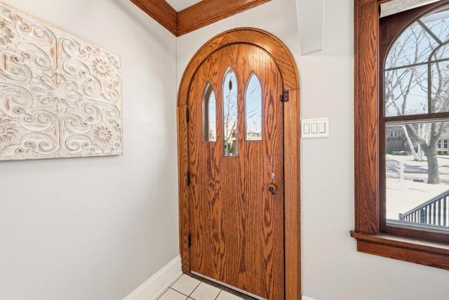 4639 N Larkin STREET, Whitefish Bay, WI 53211