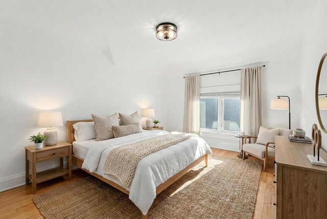 4639 N Larkin STREET, Whitefish Bay, WI 53211