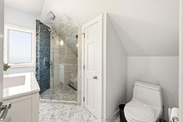 4639 N Larkin STREET, Whitefish Bay, WI 53211