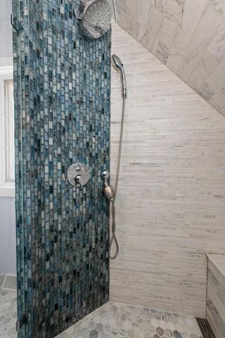 4639 N Larkin STREET, Whitefish Bay, WI 53211