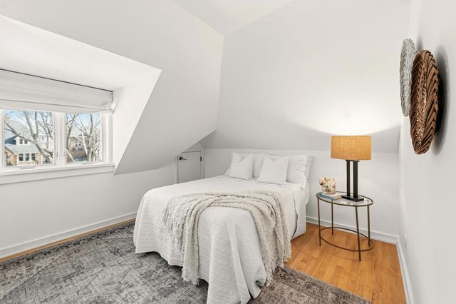 4639 N Larkin STREET, Whitefish Bay, WI 53211