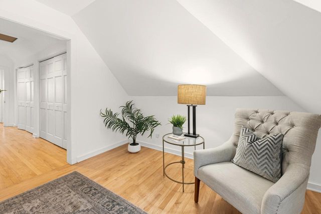 4639 N Larkin STREET, Whitefish Bay, WI 53211