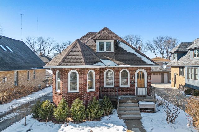 4639 N Larkin STREET, Whitefish Bay, WI 53211