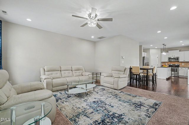 4015 Pleasantburg Drive, Fayetteville, NC 28312