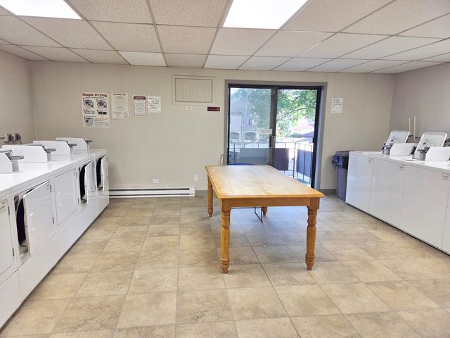 850 Des Plaines Avenue 409, Forest Park, IL 60130