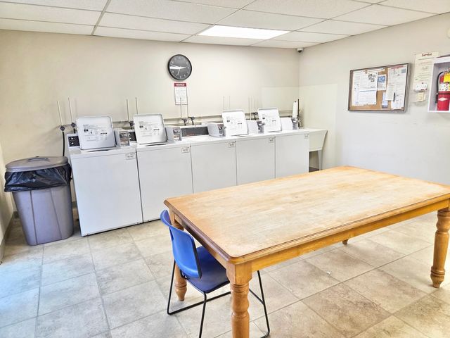 850 Des Plaines Avenue 409, Forest Park, IL 60130