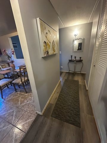 850 Des Plaines Avenue 409, Forest Park, IL 60130