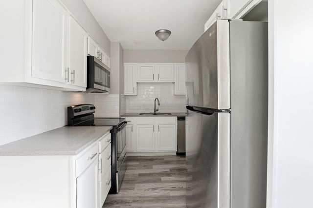 2363 Holt Avenue, Columbus, OH 43219