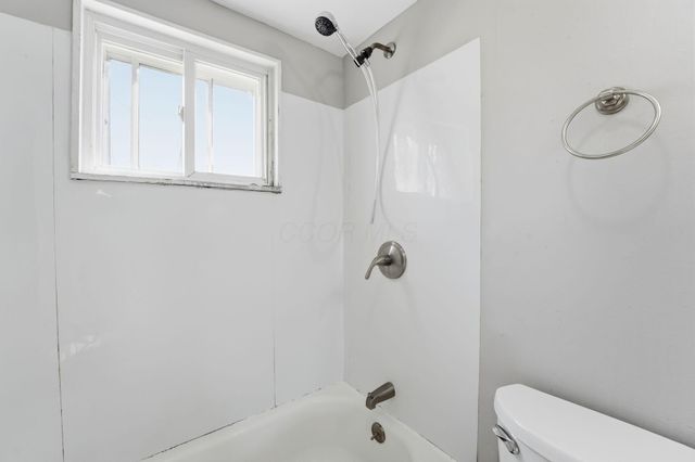 2363 Holt Avenue, Columbus, OH 43219