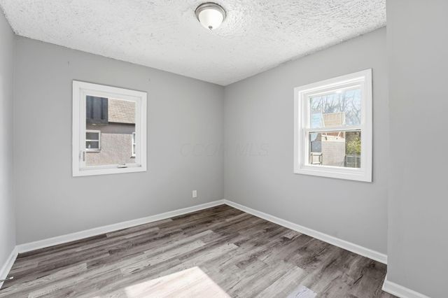 2363 Holt Avenue, Columbus, OH 43219