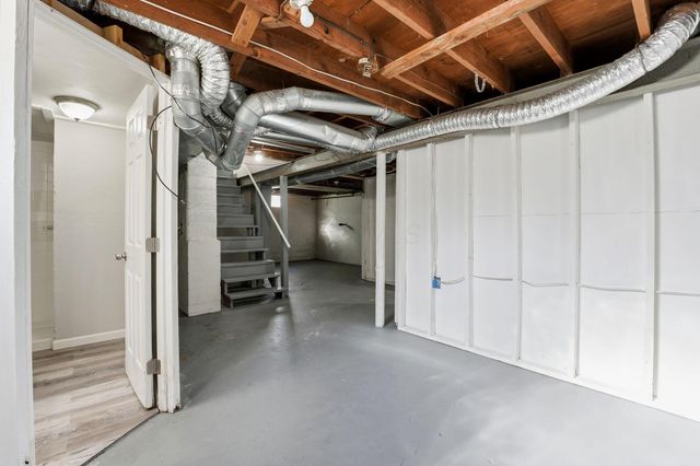 2363 Holt Avenue, Columbus, OH 43219