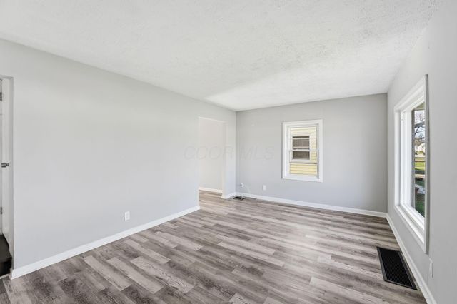 2363 Holt Avenue, Columbus, OH 43219