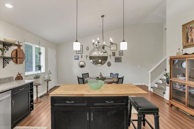 421 E North Street, C1, Worthington, OH 43085