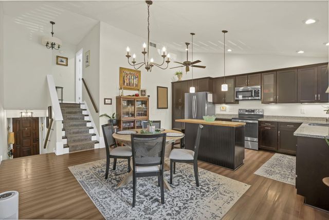 421 E North Street, C1, Worthington, OH 43085