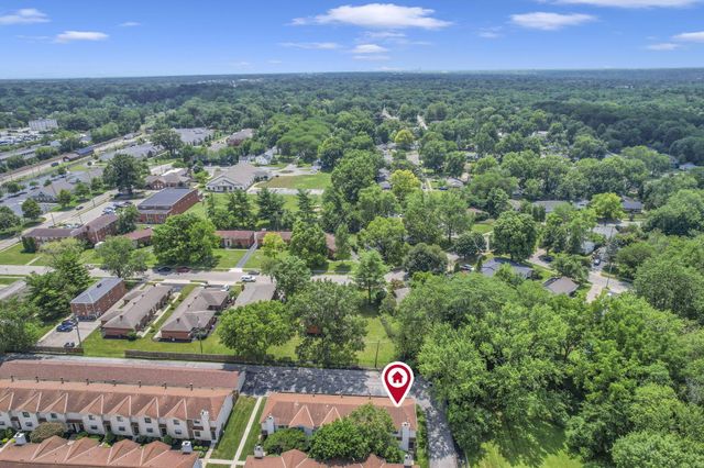 421 E North Street, C1, Worthington, OH 43085