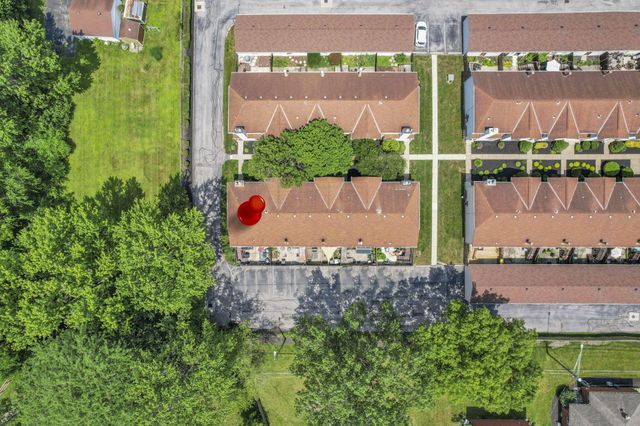 421 E North Street, C1, Worthington, OH 43085