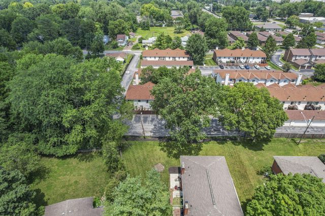 421 E North Street, C1, Worthington, OH 43085