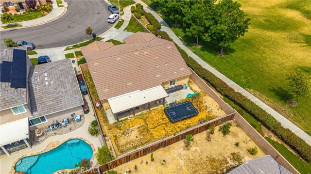279 Alverstone, Hemet, CA 92543