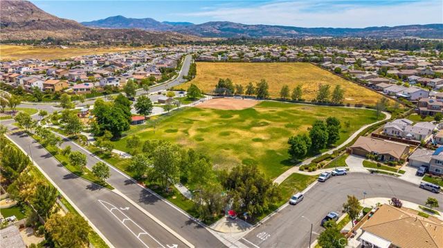 279 Alverstone, Hemet, CA 92543