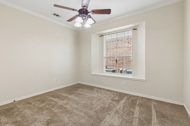 11901 Summerwind Drive, Fort Worth, TX 76244