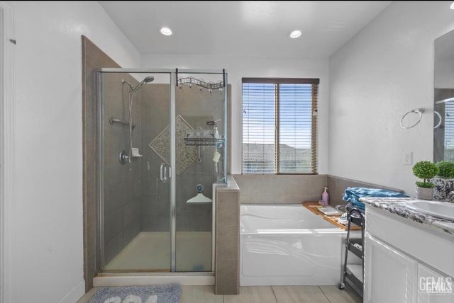 826 Jacob Creek Drive, Bakersfield, CA 93314