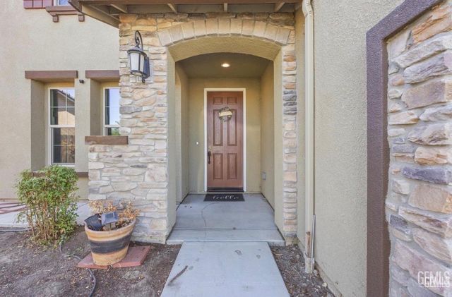 826 Jacob Creek Drive, Bakersfield, CA 93314