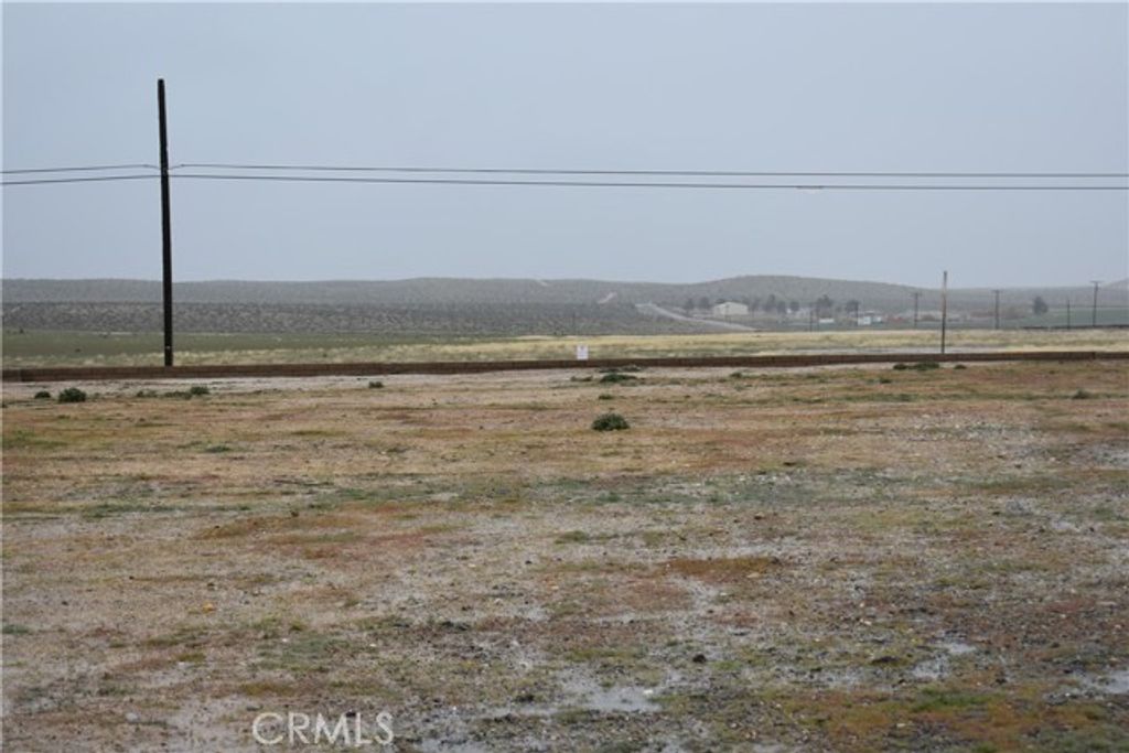 15224 Tournament Drive, Helendale, CA 92342