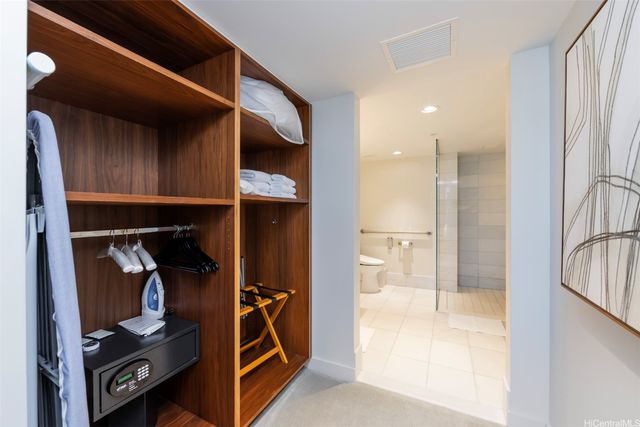 2139 Kuhio Avenue 2908, Honolulu, HI 96815