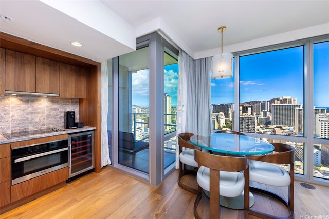 2139 Kuhio Avenue 2908, Honolulu, HI 96815