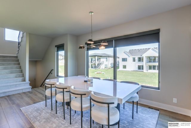 3319 S 212th Avenue, Elkhorn, NE 68022