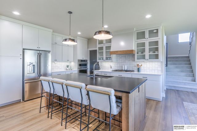 3319 S 212th Avenue, Elkhorn, NE 68022