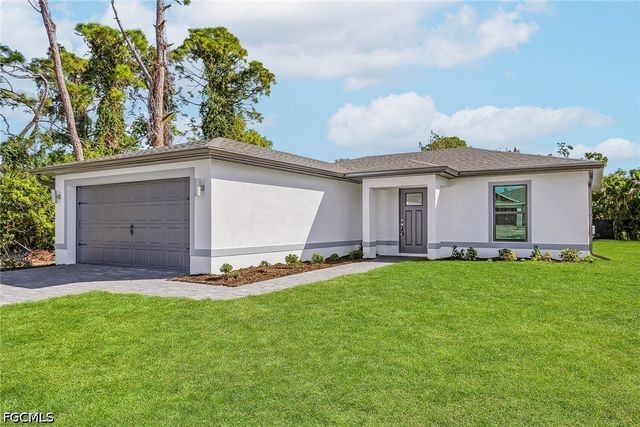 442 Burrstone DR, Lehigh Acres, FL 33974