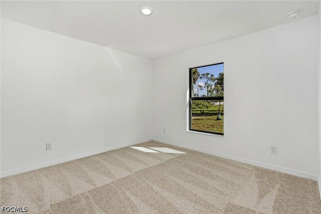 442 Burrstone DR, Lehigh Acres, FL 33974