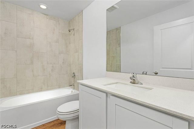 442 Burrstone DR, Lehigh Acres, FL 33974