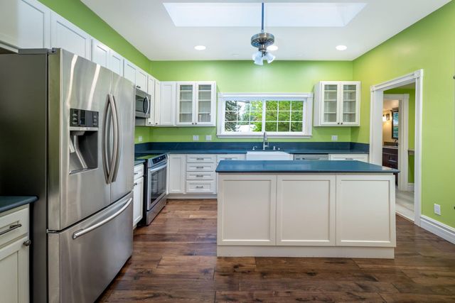 522 Sacramento St, Nevada City, CA 95959