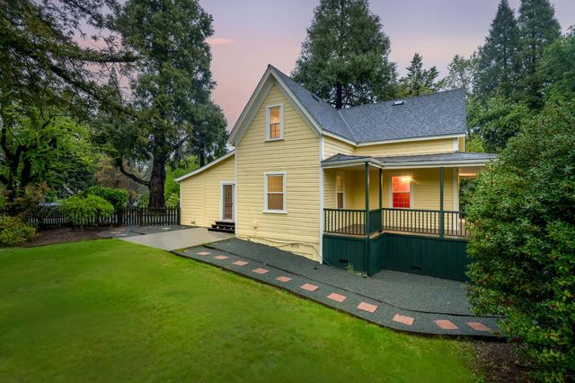 522 Sacramento St, Nevada City, CA 95959