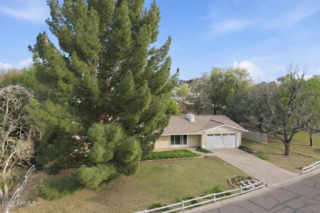 5711 N 12th Avenue, Phoenix, AZ 85013